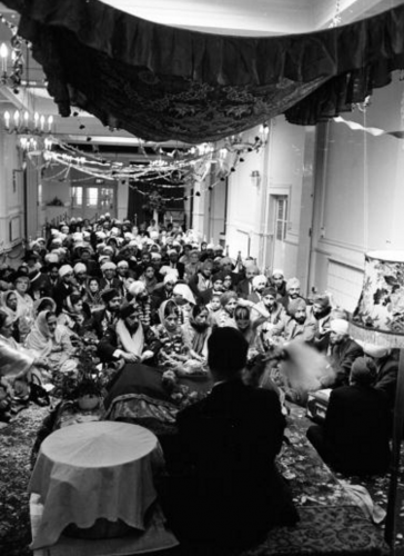 The wedding of Kuljeet Singh & Kaur Grewal (first name unknown) in a typical Sikh wedding at a hotel on July 26, 1965. Unknown location. 